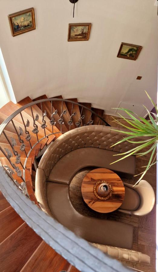 Tîrgu Secuiesc Villa Westfalia Guest House מראה חיצוני תמונה