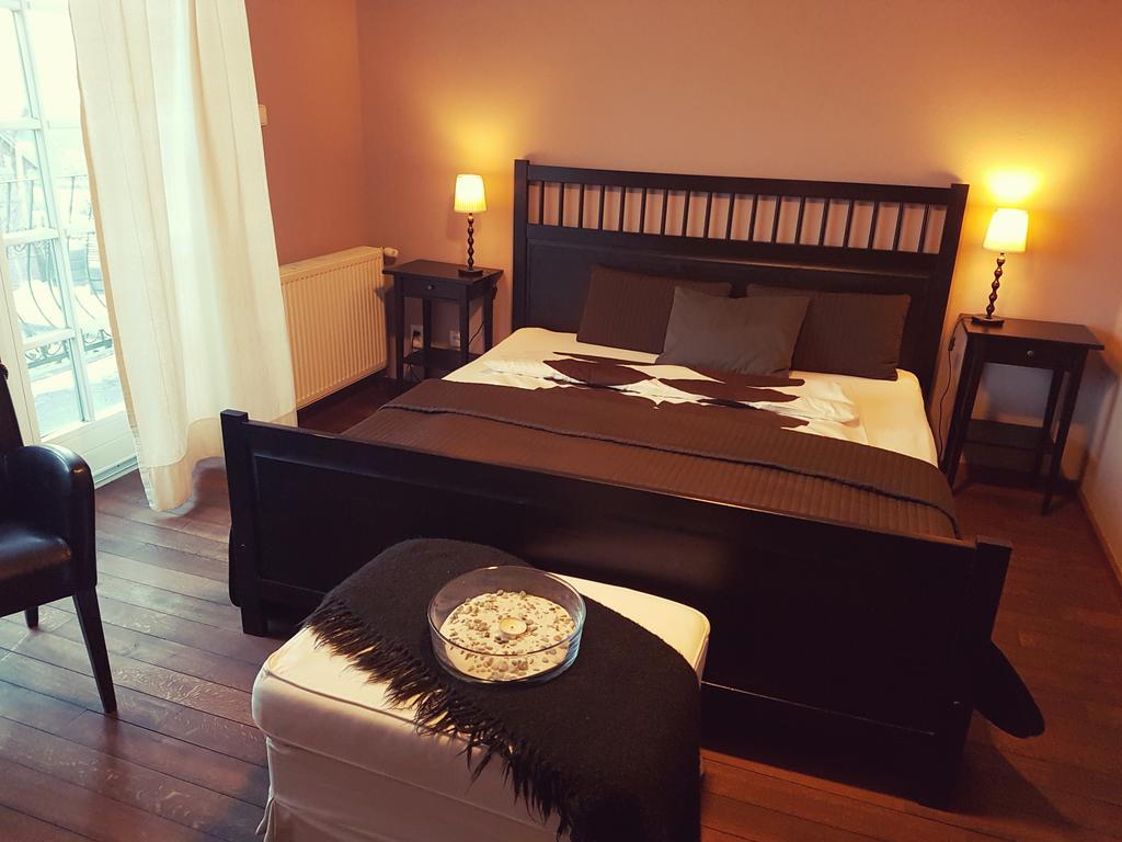 Tîrgu Secuiesc Villa Westfalia Guest House מראה חיצוני תמונה